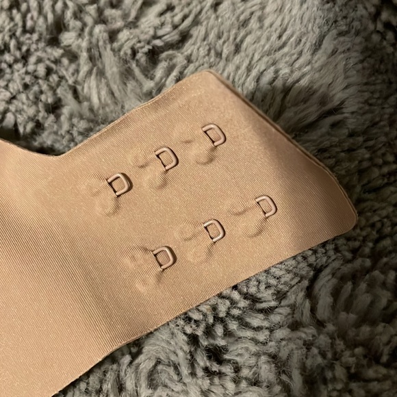 Lululemon bundle - Hold True bras - Picture 5 of 12